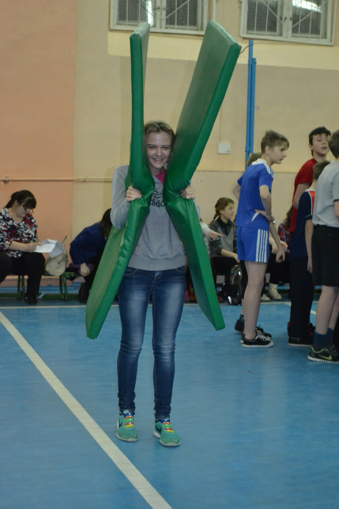 Спортивная игра «А, ну-ка, парни!»