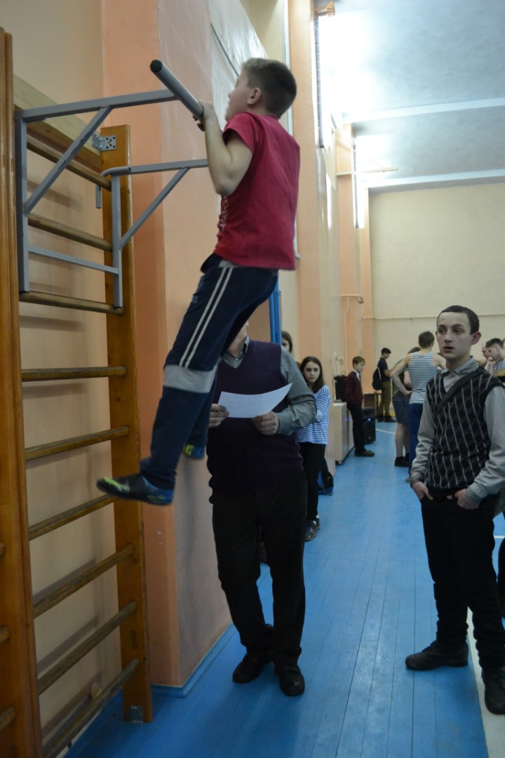 Спортивная игра «А, ну-ка, парни!»