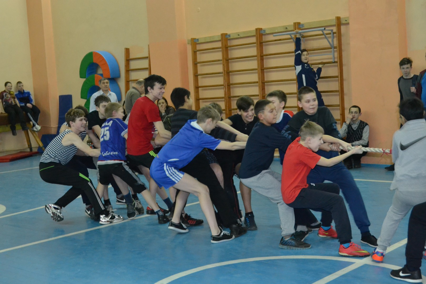 Спортивная игра «А, ну-ка, парни!»