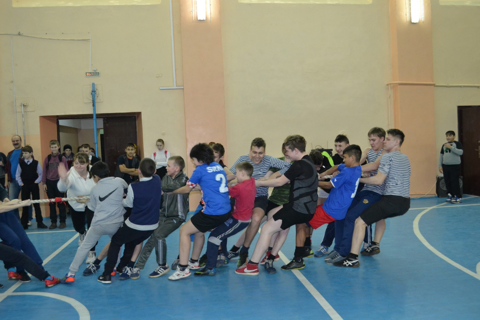 Спортивная игра «А, ну-ка, парни!»