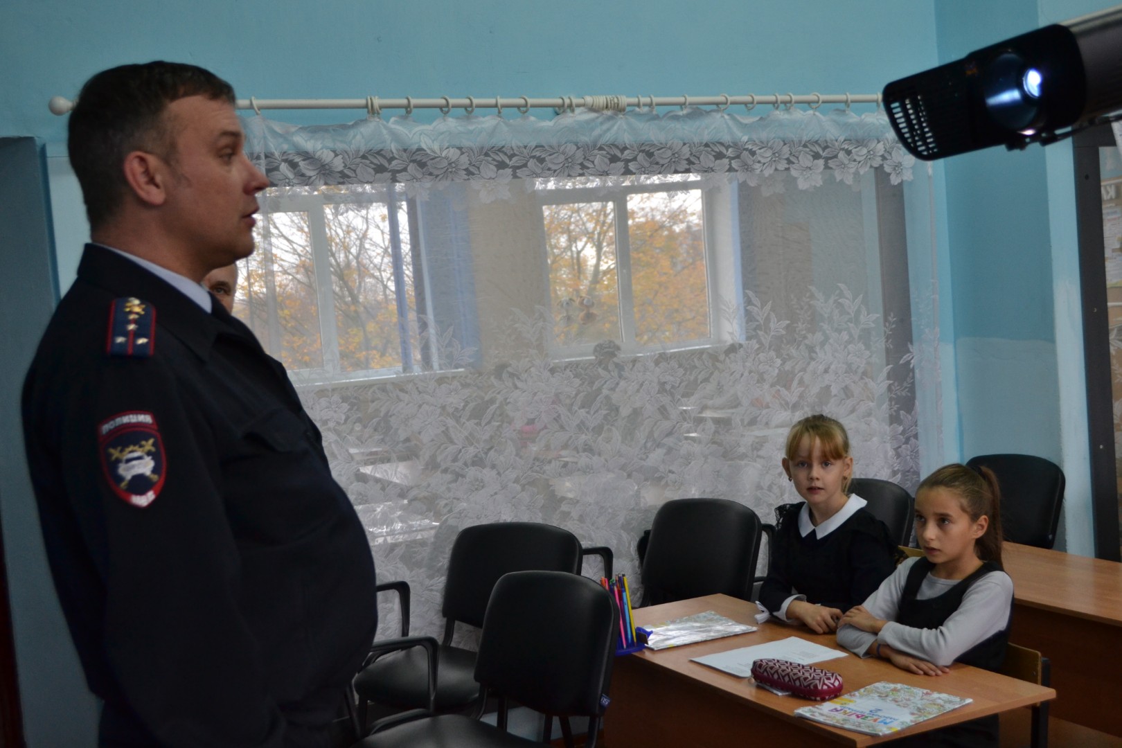 Встреча школьников с инспектором по пропаганде БДД